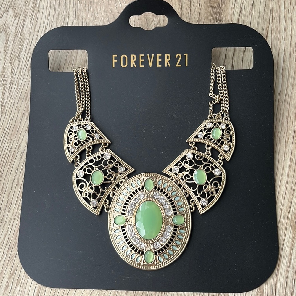 Forever 21 statement necklace